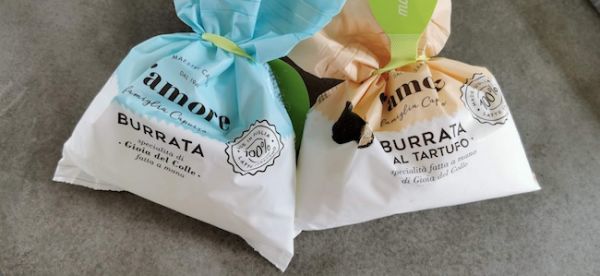 Burrata ser włoski z truflami